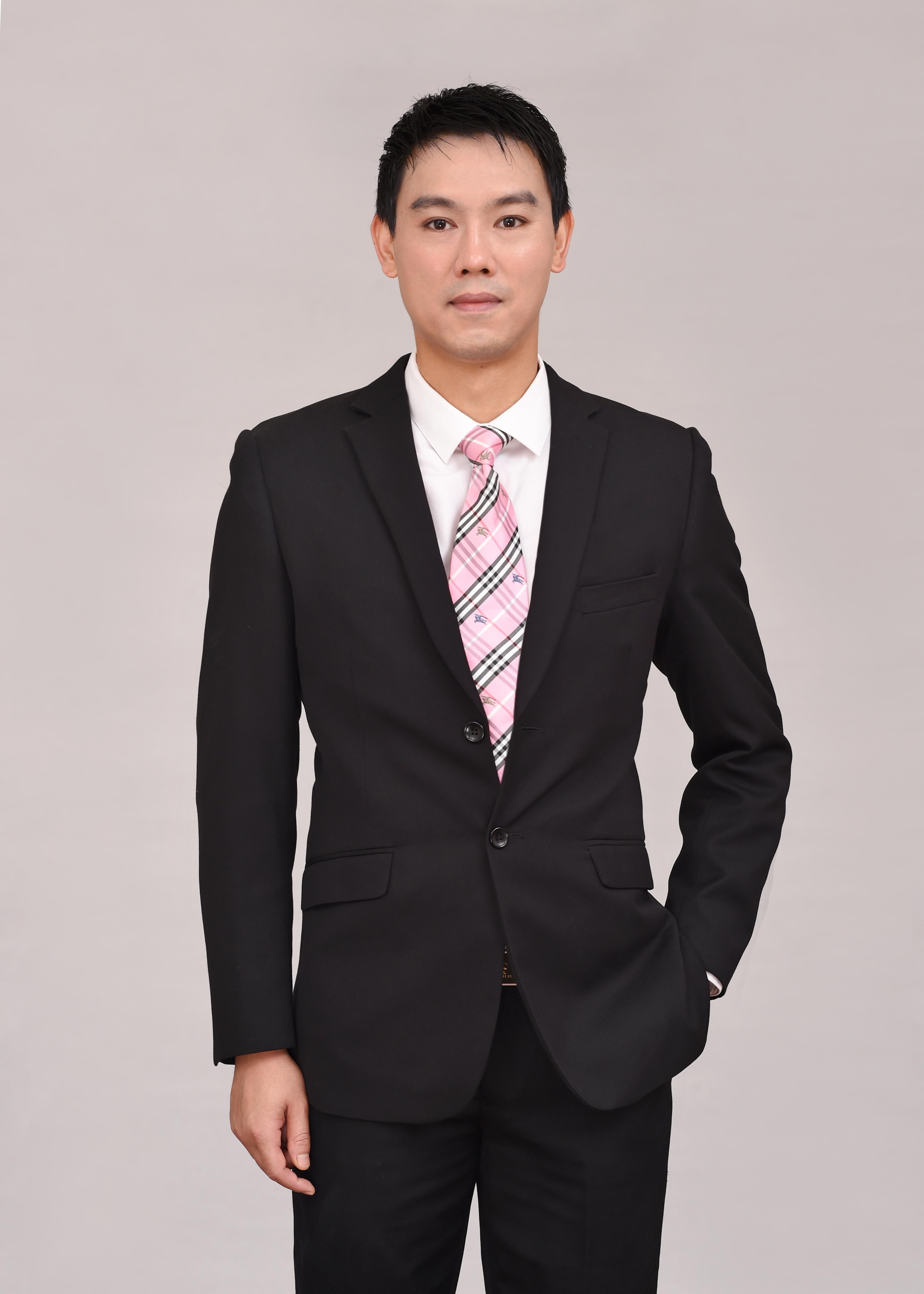 何联霞 公关与传播总监
